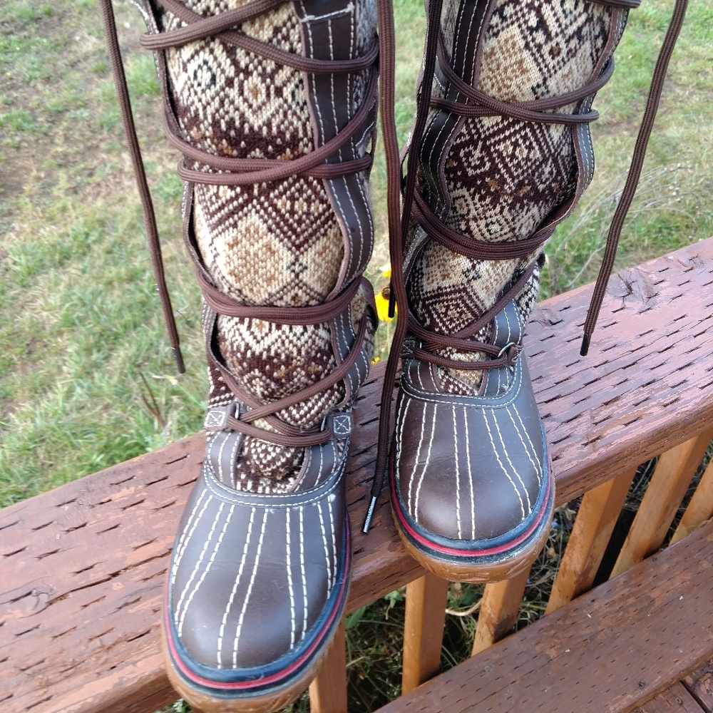 Pajar woman's fleece lined winter boots 6-6 1/2